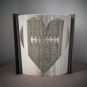 football heart book folding pattern preview - Cut & Fold