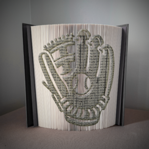 glove book folding pattern preview - Cut & Fold