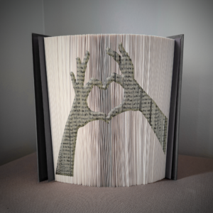 hand heart book folding pattern preview - Cut & Fold