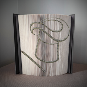 magician hat v1 book folding pattern preview - Cut & Fold