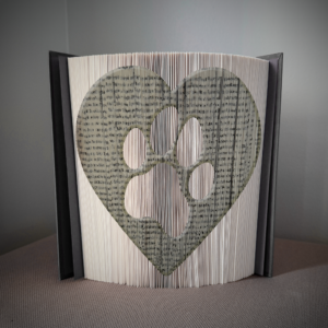 paw heart v2 book folding pattern preview - Cut & Fold