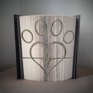 paw heartbeat book folding pattern preview - Cut & Fold