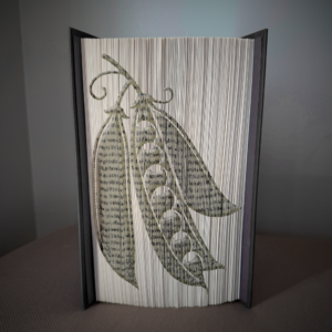 peas book folding pattern preview - Cut & Fold