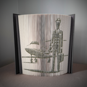 pilot with plane book folding pattern preview - Cut & Fold